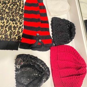 ❌❌SOLD❌❌4 beanies and 2 leg warmers